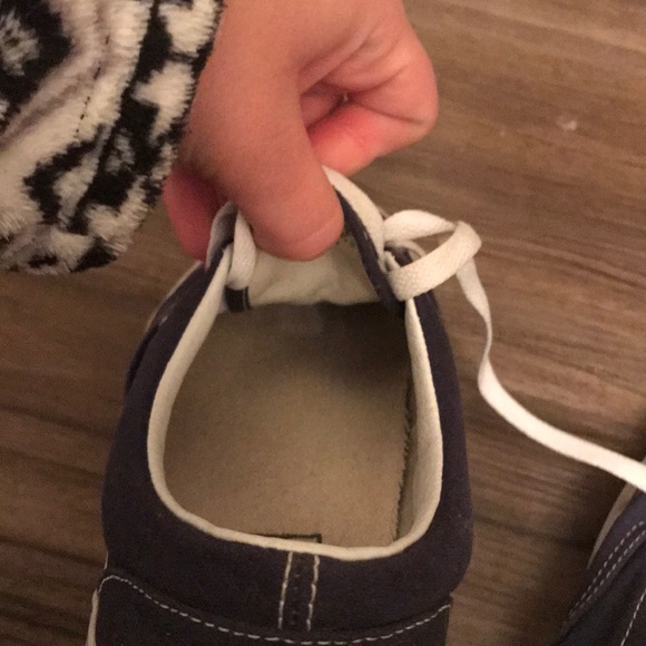 Vans - Picture 5 of 6